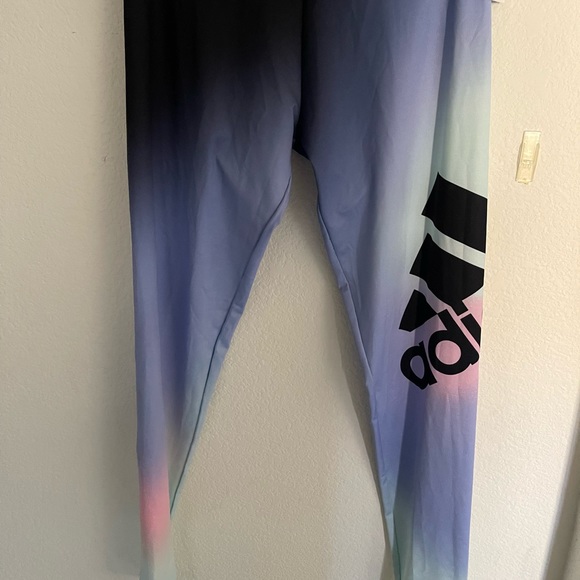 ADIDAS SWEATSHIRT AND MATCHING PANTS.       (NEW-NEVER BEEN WORN) with tags!! - Picture 3 of 4